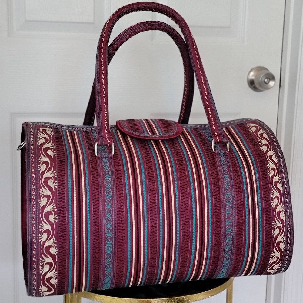 NEW retired Banda Bag Weekender